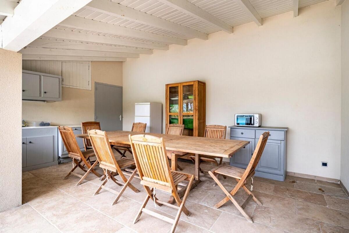 La Villa Moursoise 4 Etoiles Kültér fotó