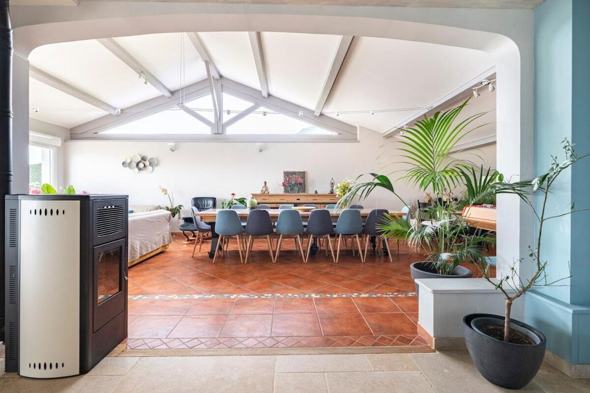 La Villa Moursoise 4 Etoiles Kültér fotó