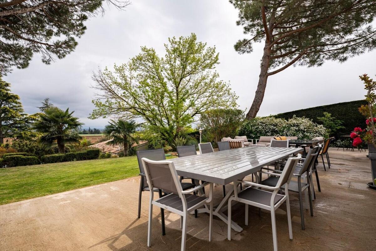 La Villa Moursoise 4 Etoiles Kültér fotó