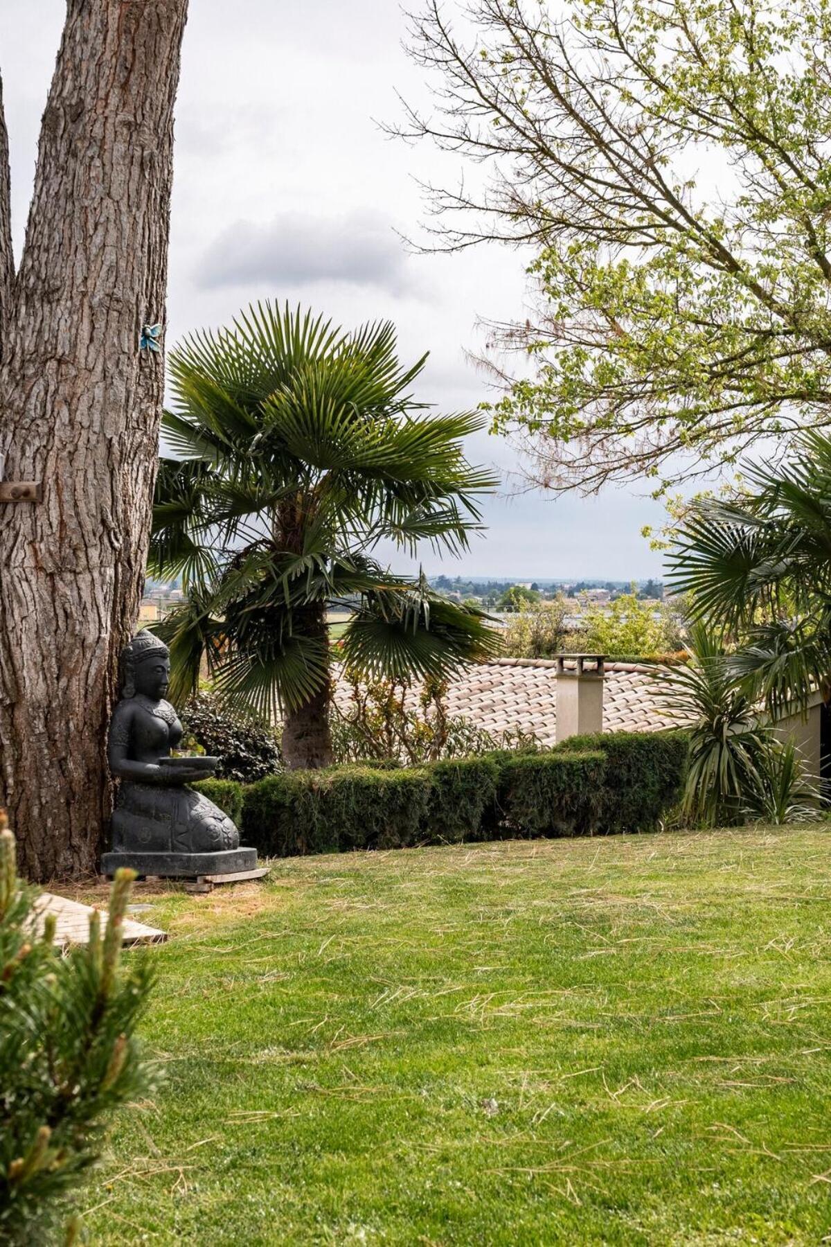 La Villa Moursoise 4 Etoiles Kültér fotó