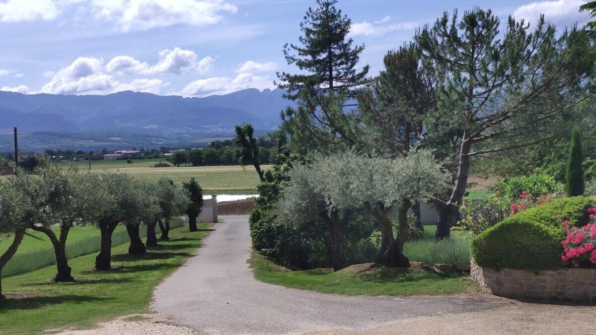 La Villa Moursoise 4 Etoiles Kültér fotó