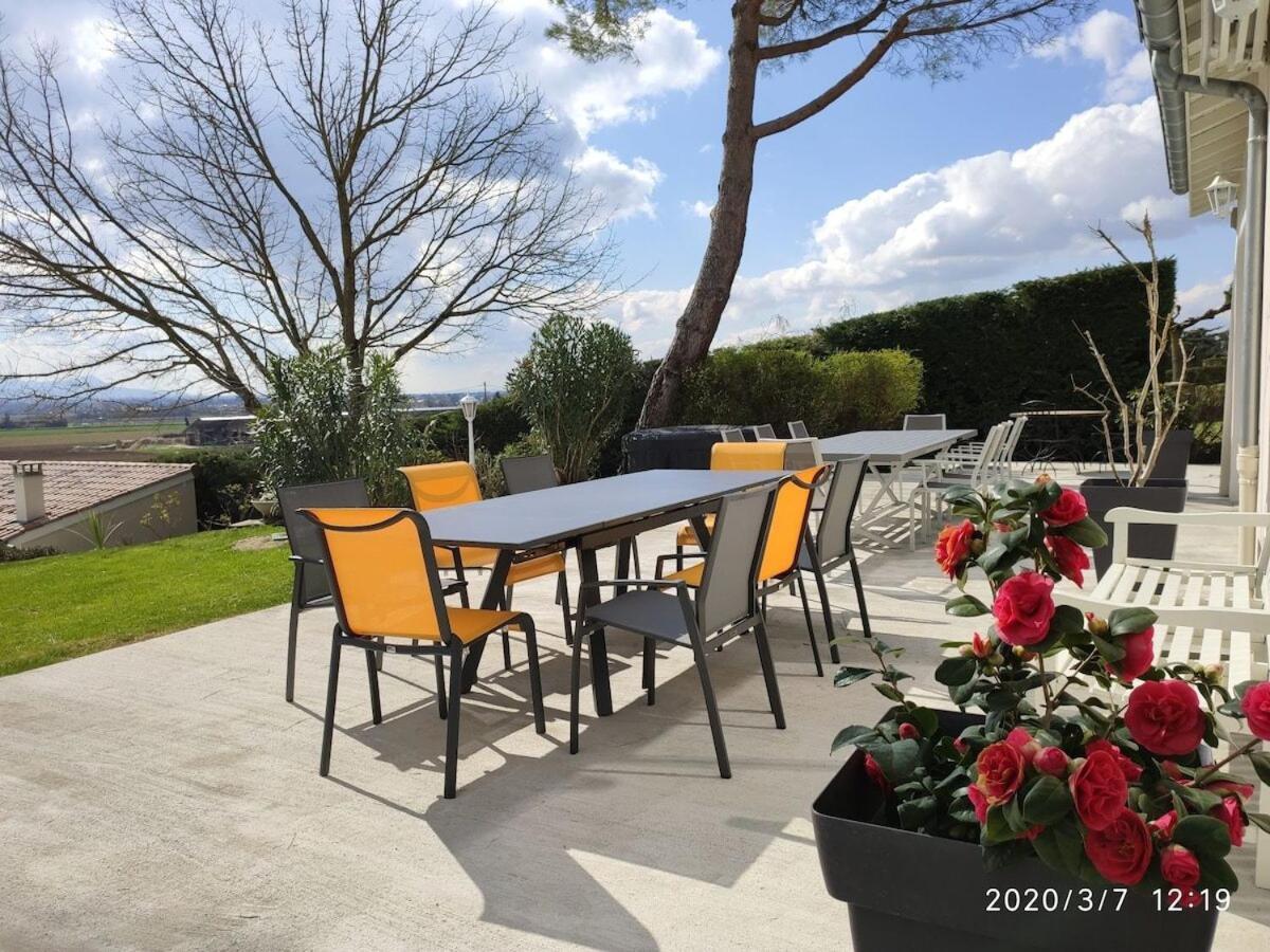 La Villa Moursoise 4 Etoiles Kültér fotó